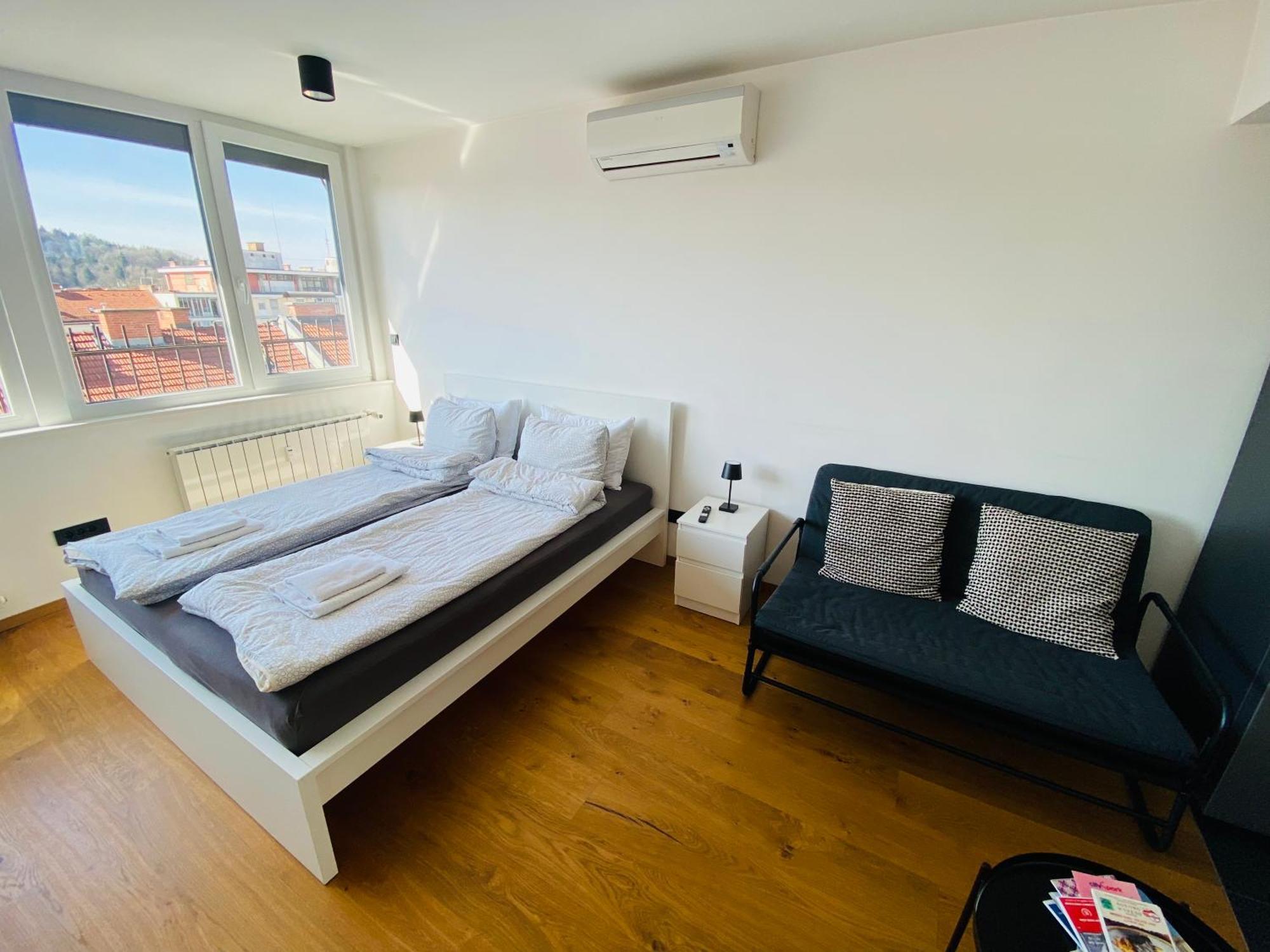 Апартаменты Rok'S Mini Penthouse Любляна Экстерьер фото